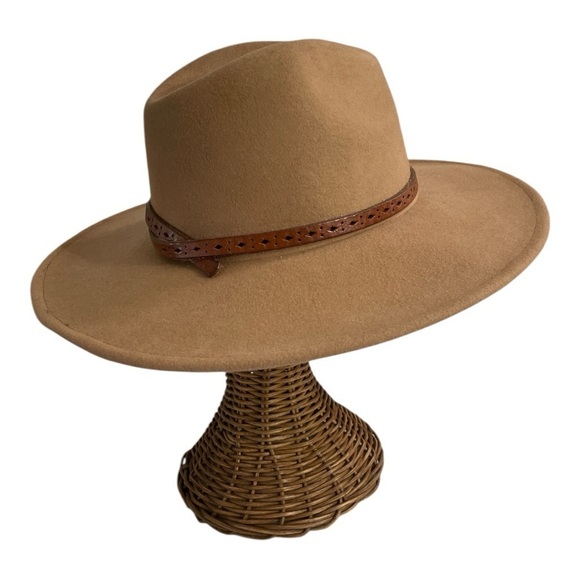 Wool Tan Fedora, Western, Fall, Winter Hat with Brown leather belt band. - Picture 4 of 13